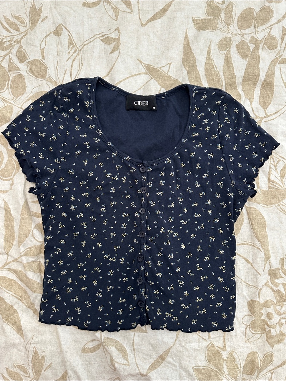 Cider Navy Floral Button-Front Crop Top